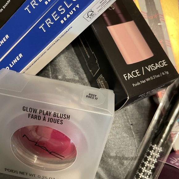 🔥BRAND NEW🔥 Makeup Bundle - Tarte, MAC, Urban Decay - Picture 3 of 6